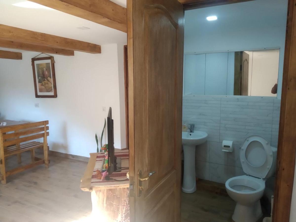 Сервус Guest Hotell Jaremtje Exteriör bild