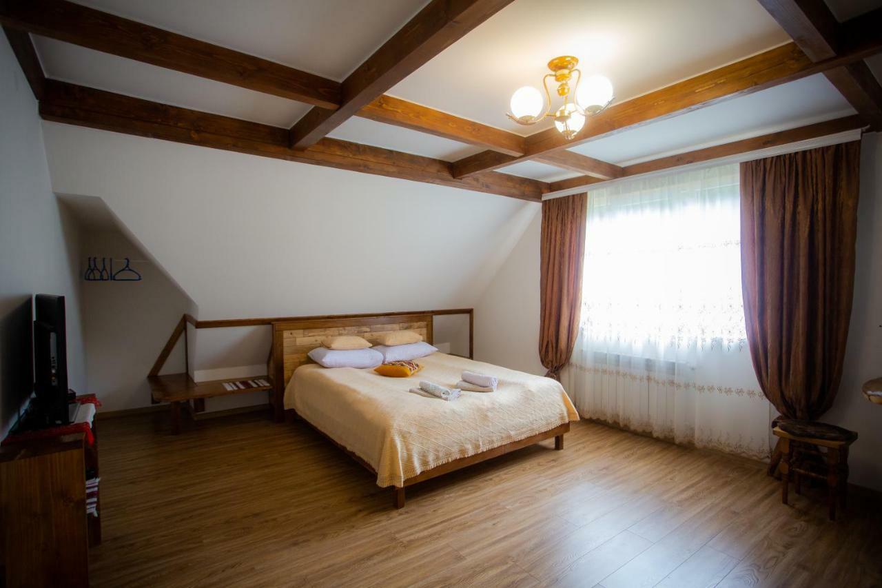 Сервус Guest Hotell Jaremtje Exteriör bild