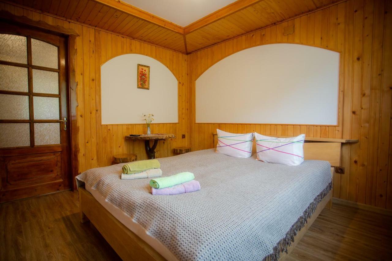 Сервус Guest Hotell Jaremtje Exteriör bild