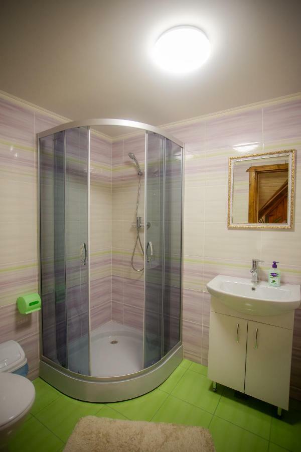 Сервус Guest Hotell Jaremtje Exteriör bild