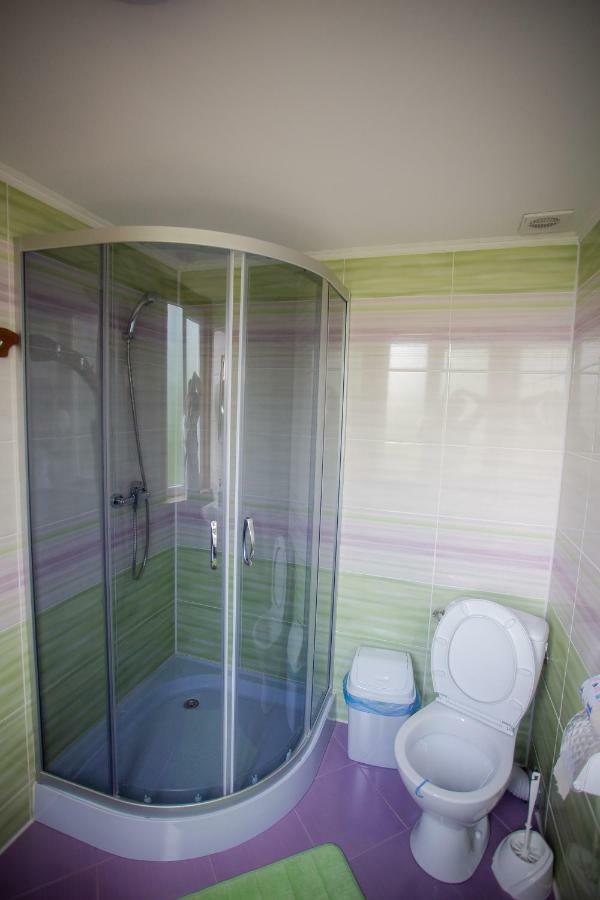 Сервус Guest Hotell Jaremtje Exteriör bild